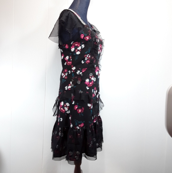 Libby Edelman Floral lace embellished dress medium - Picture 6 of 8